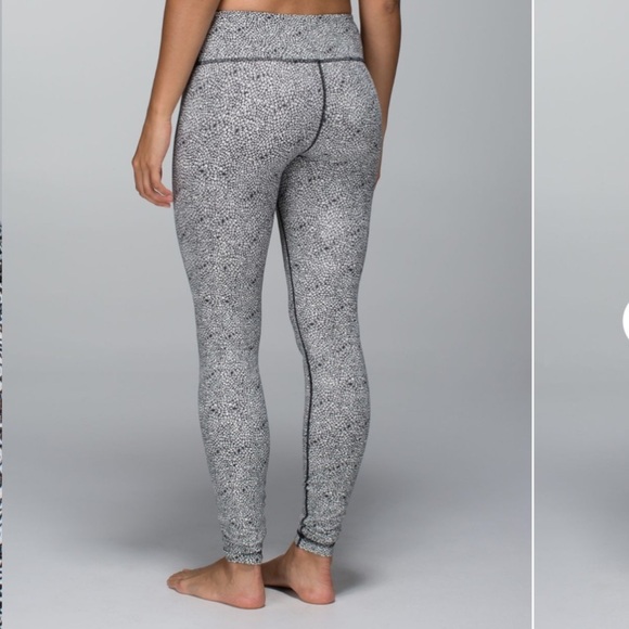 Lululemon Wunder Under Pant in Plush Petal Deep Coal Ghost - Picture 2 of 8